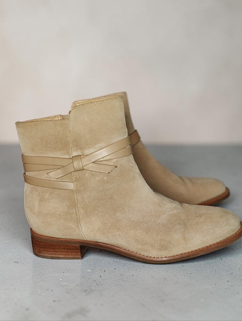 Talbots Women’s Tan Suede Short Side Zip Boots 8M